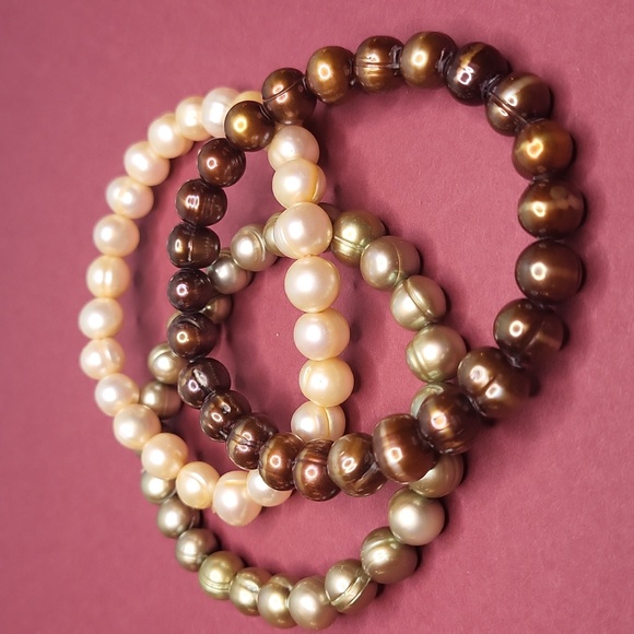 Pearl Bracelets - Picture 1 of 6